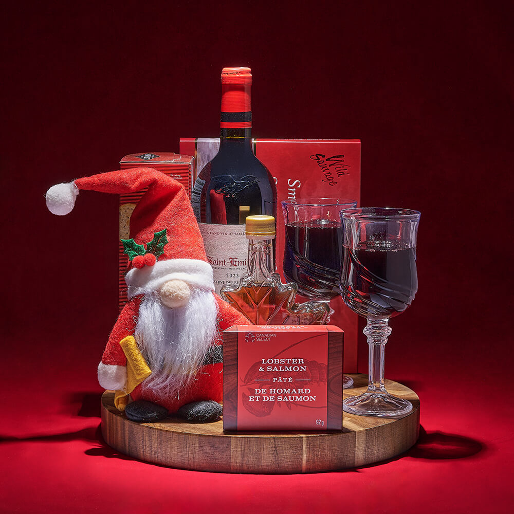 Holiday Wine Gift Basket with Smoked Salmon and Pâté on Serving Board – how the gift is presented