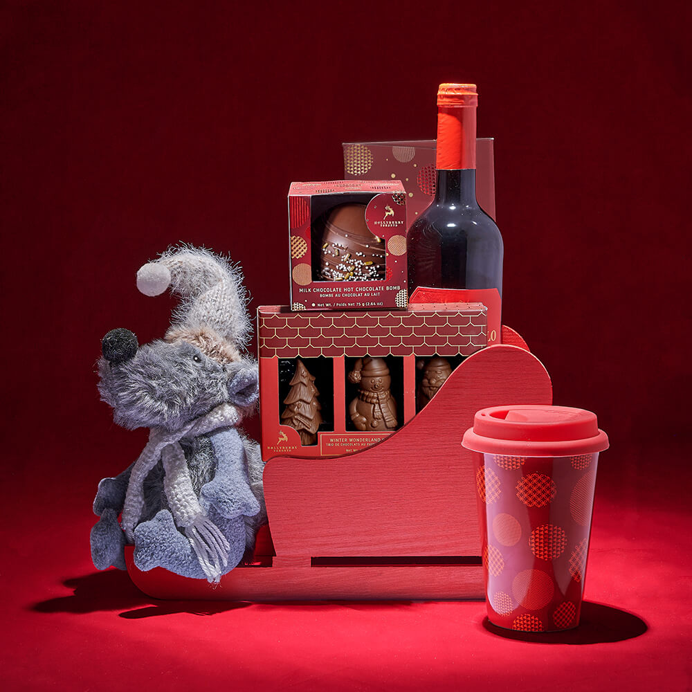 Christmas Wine Sweet Treat Basket – how the gift is presented