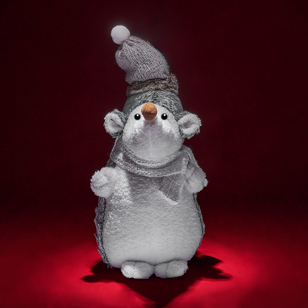 Sitting Hedgehog Plush Gift Basket – how the gift is presented