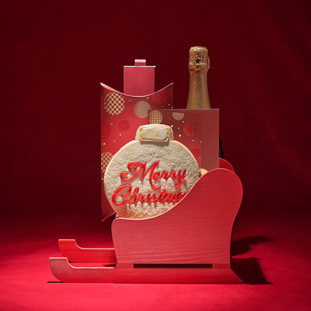 Red Sled with Sparkling Wine – how the gift is presented