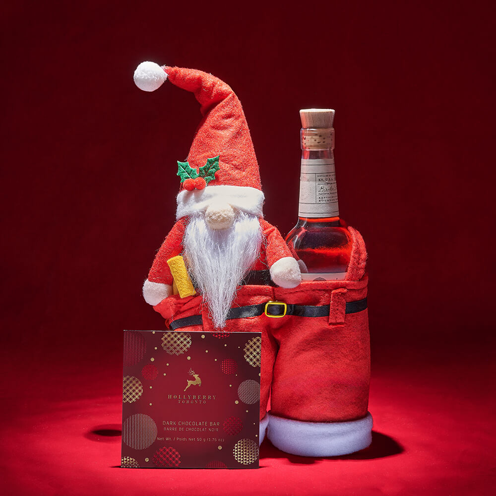 Festive Santa Pants Liquor Gift Bag – how the gift is presented