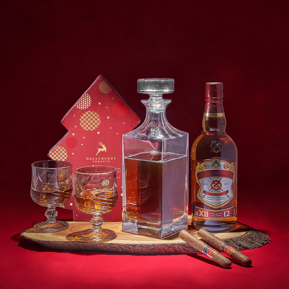 Whiskey and Live-Edge Board Set – how the gift is presented