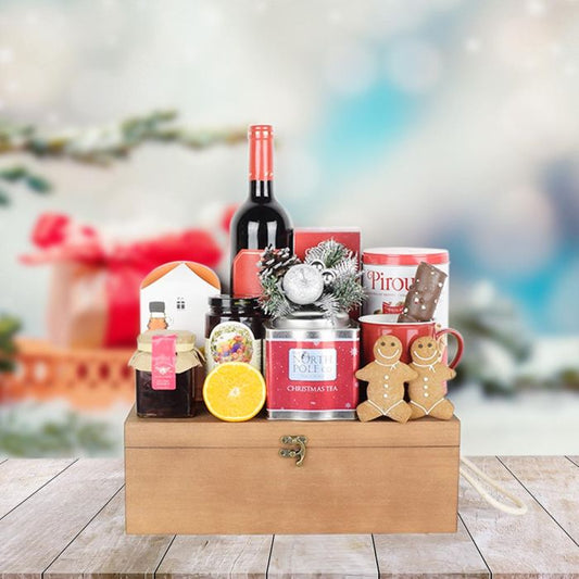 When it comes to creature comforts, the holiday season is the perfect time to indulge. For all those delicious and cozy cravings, enjoy the Sweet Comforts Rustic Gift Set.